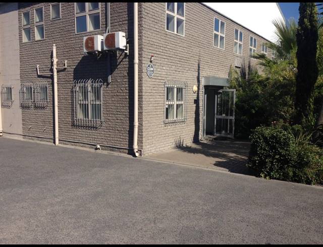 480M² FACTORY TO LET IN AIRPORT INDUSTRIA
